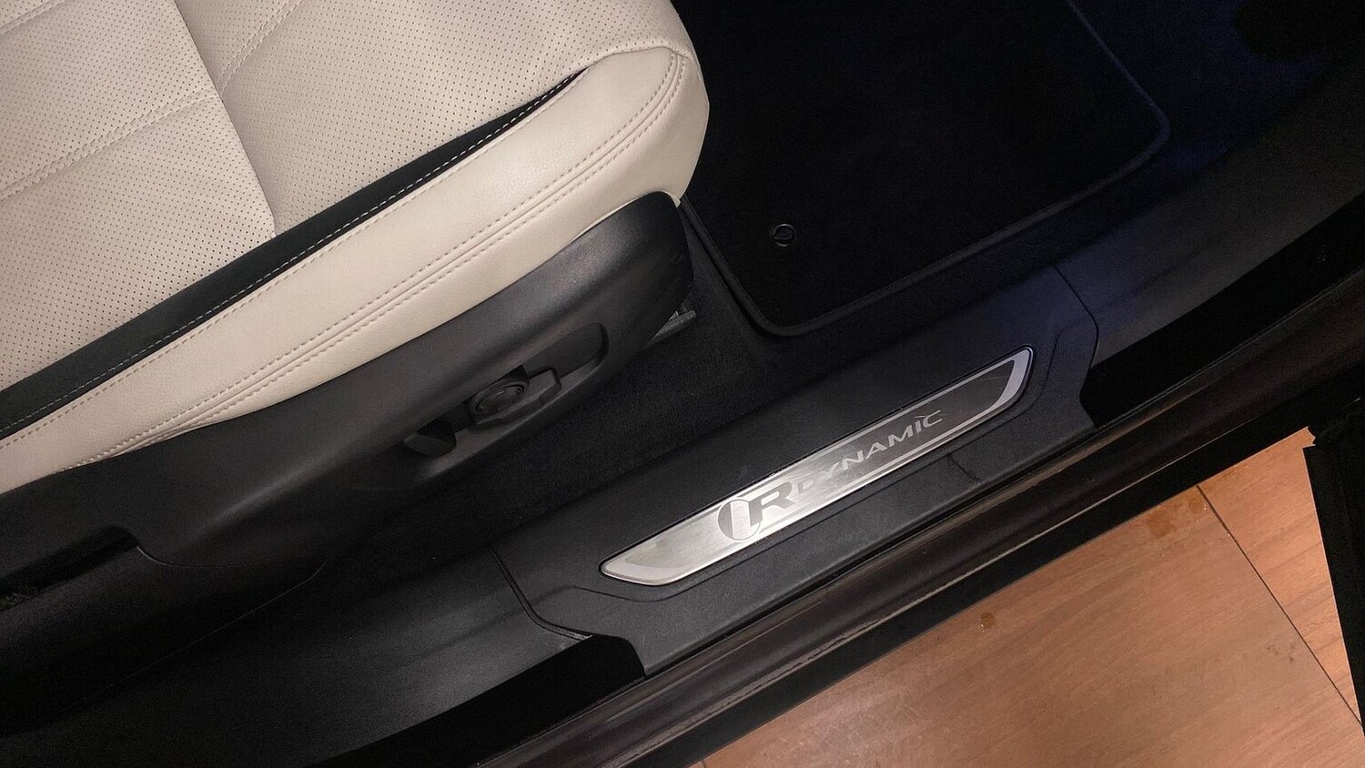 Used Land Rover Range Rover Velar 2022 for sale - 78191552: Photo 33