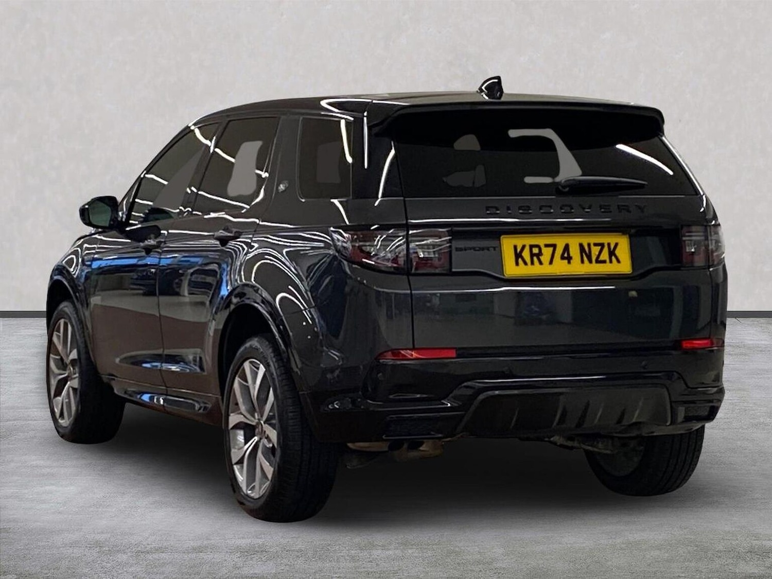 Used Land Rover Discovery Sport 2024 for sale - 77085467: Photo 2