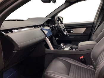 Used Land Rover Discovery Sport 2024 for sale - 77085467: Photo