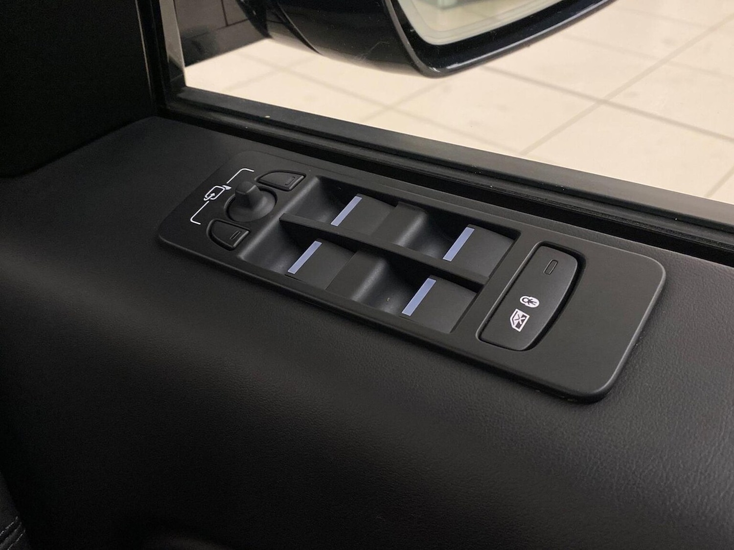 Used Land Rover Discovery Sport 2024 for sale - 77085467: Photo 40