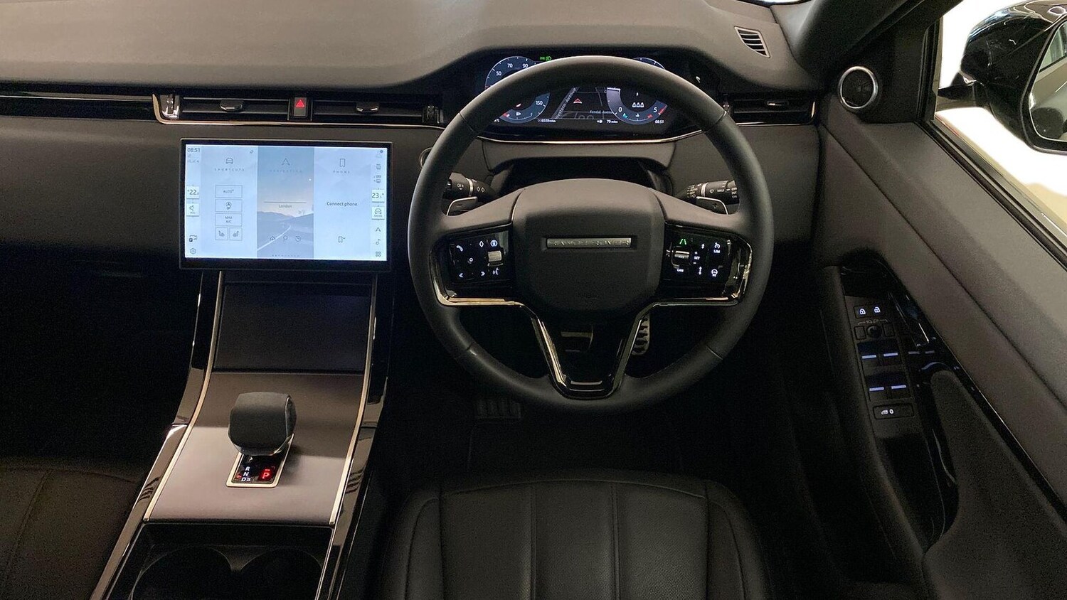 Used Land Rover Range Rover Evoque 2025 for sale - 78191421: Photo 15