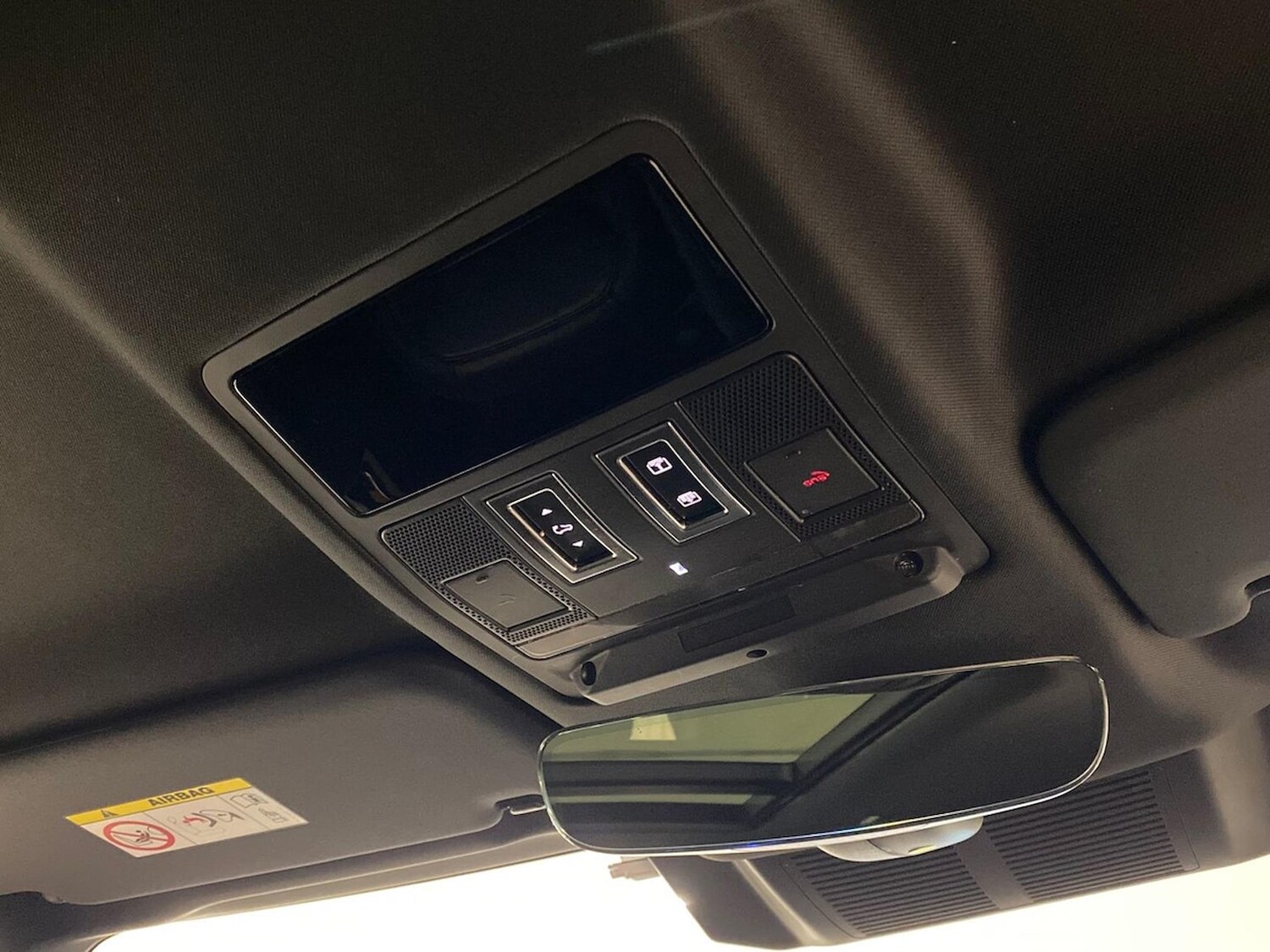 Used Land Rover Defender 2023 for sale - 76478234: Photo 23