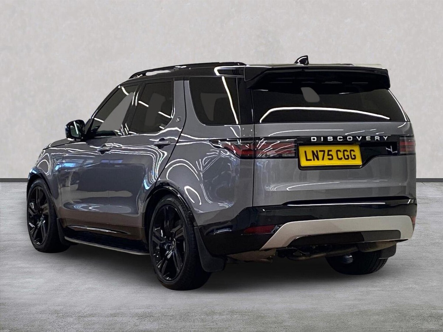 Used Land Rover Discovery 2025 for sale - 77489550: Photo 2