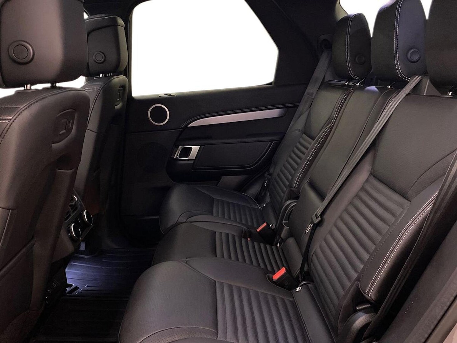 Used Land Rover Discovery 2025 for sale - 77489550: Photo 4