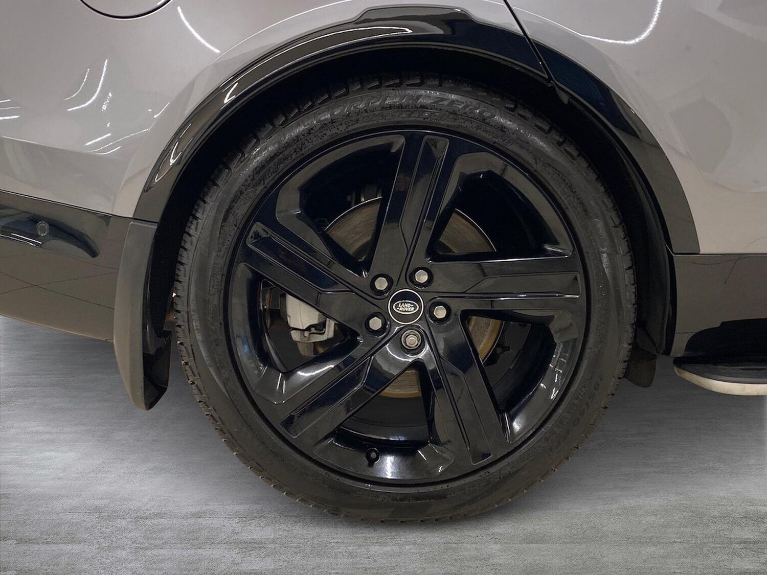 Used Land Rover Discovery 2025 for sale - 77489550: Photo 8