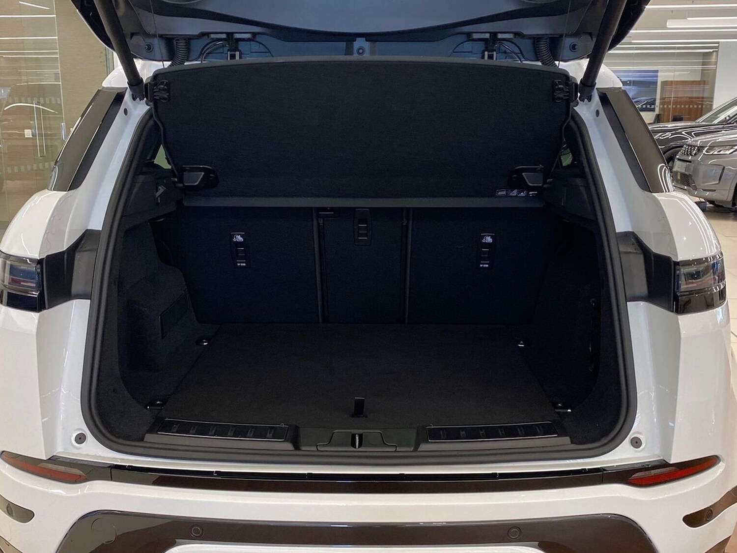 Used Land Rover Range Rover Evoque 2025 for sale - 76091067: Photo 10