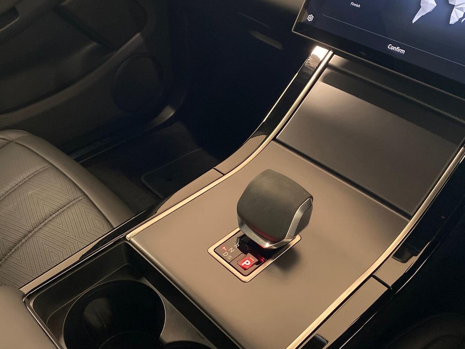 Used Land Rover Range Rover Evoque 2025 for sale - 76091067: Photo 13