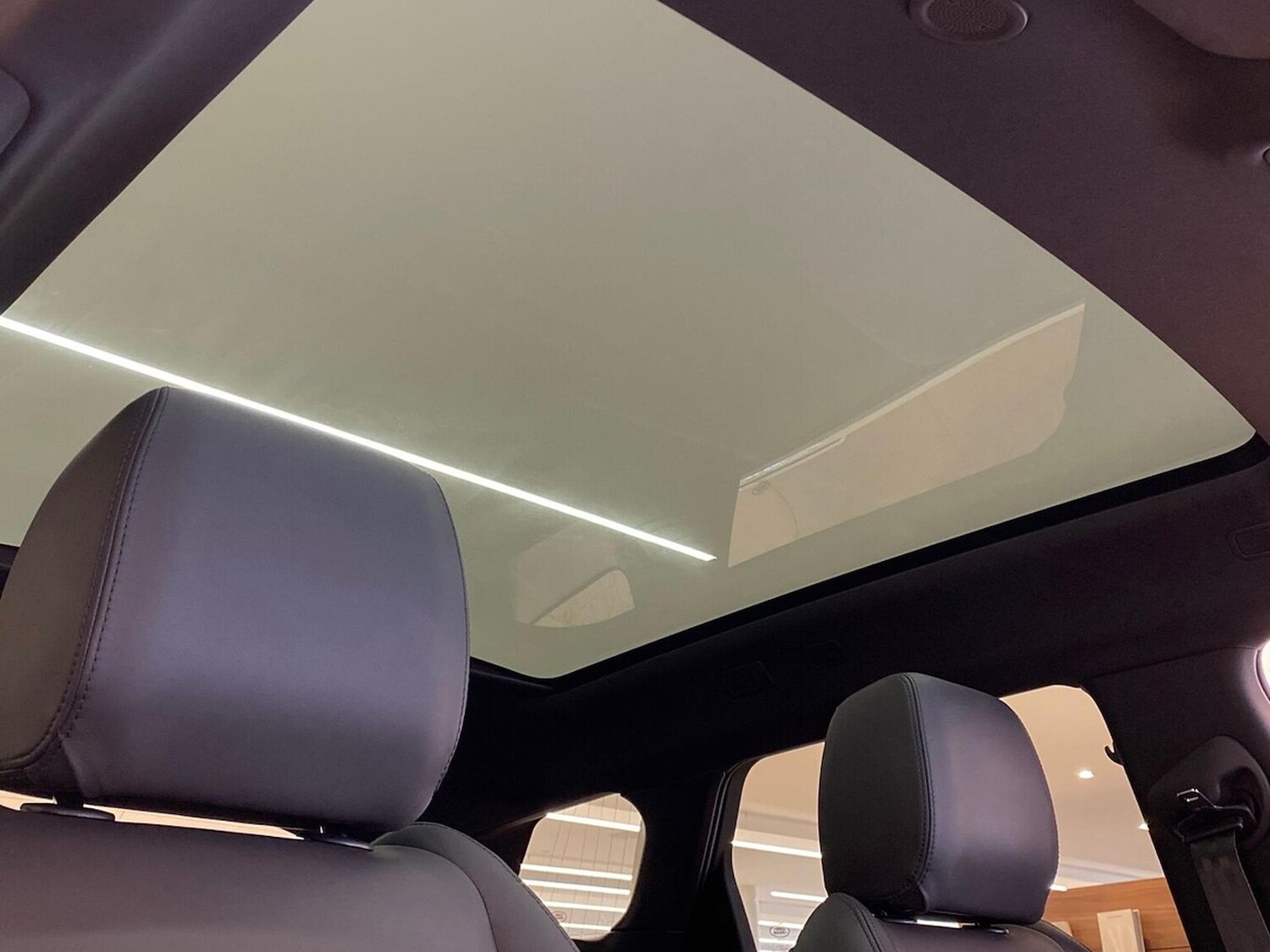 Used Land Rover Range Rover Evoque 2025 for sale - 76091067: Photo 21