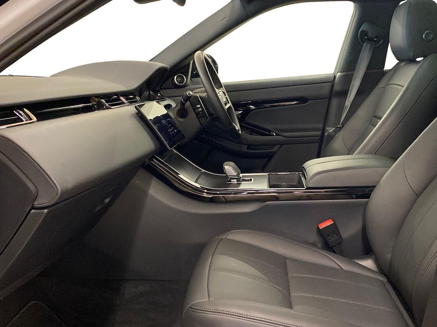 Used Land Rover Range Rover Evoque 2025 for sale - 76091067: Photo 3