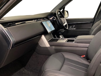 Used Land Rover Range Rover 2025 for sale - 77610105: Photo