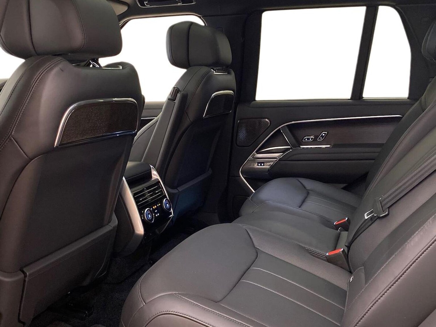 Used Land Rover Range Rover 2025 for sale - 77610105: Photo 4