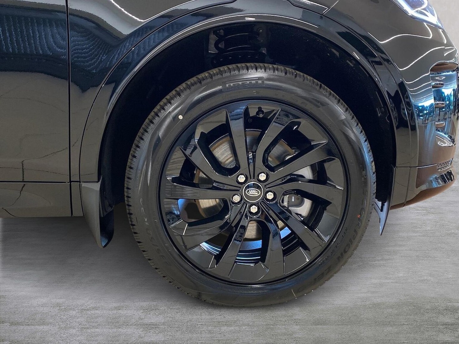 Used Land Rover Discovery Sport 2025 for sale - 77980042: Photo 8