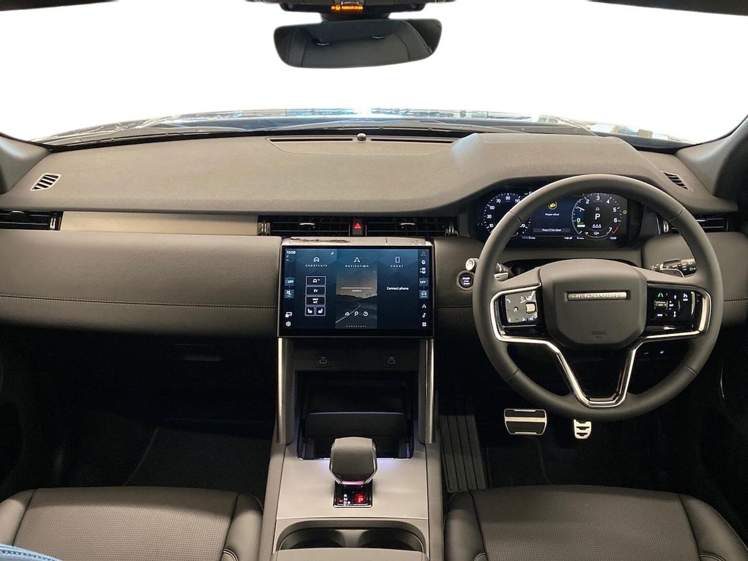 Used Land Rover Discovery Sport 2025 for sale - 77980042: Photo 9