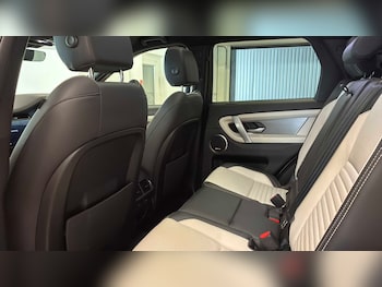 Used Land Rover Discovery Sport 2025 for sale - 79488955: Photo