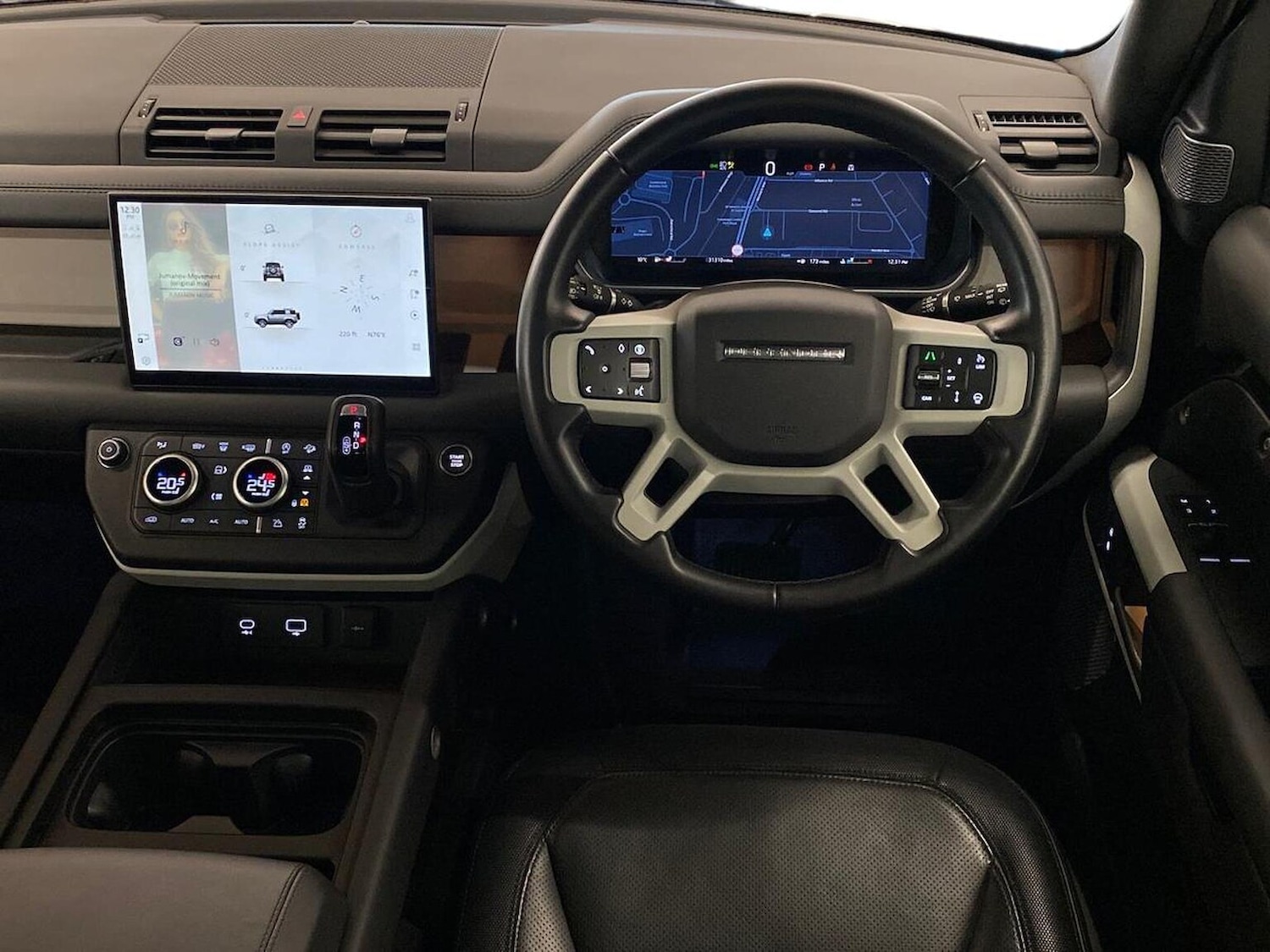 Used Land Rover Defender 2023 for sale - 76832033: Photo 15