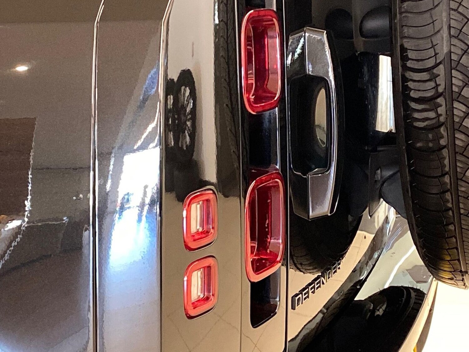 Used Land Rover Defender 2023 for sale - 76832033: Photo 19