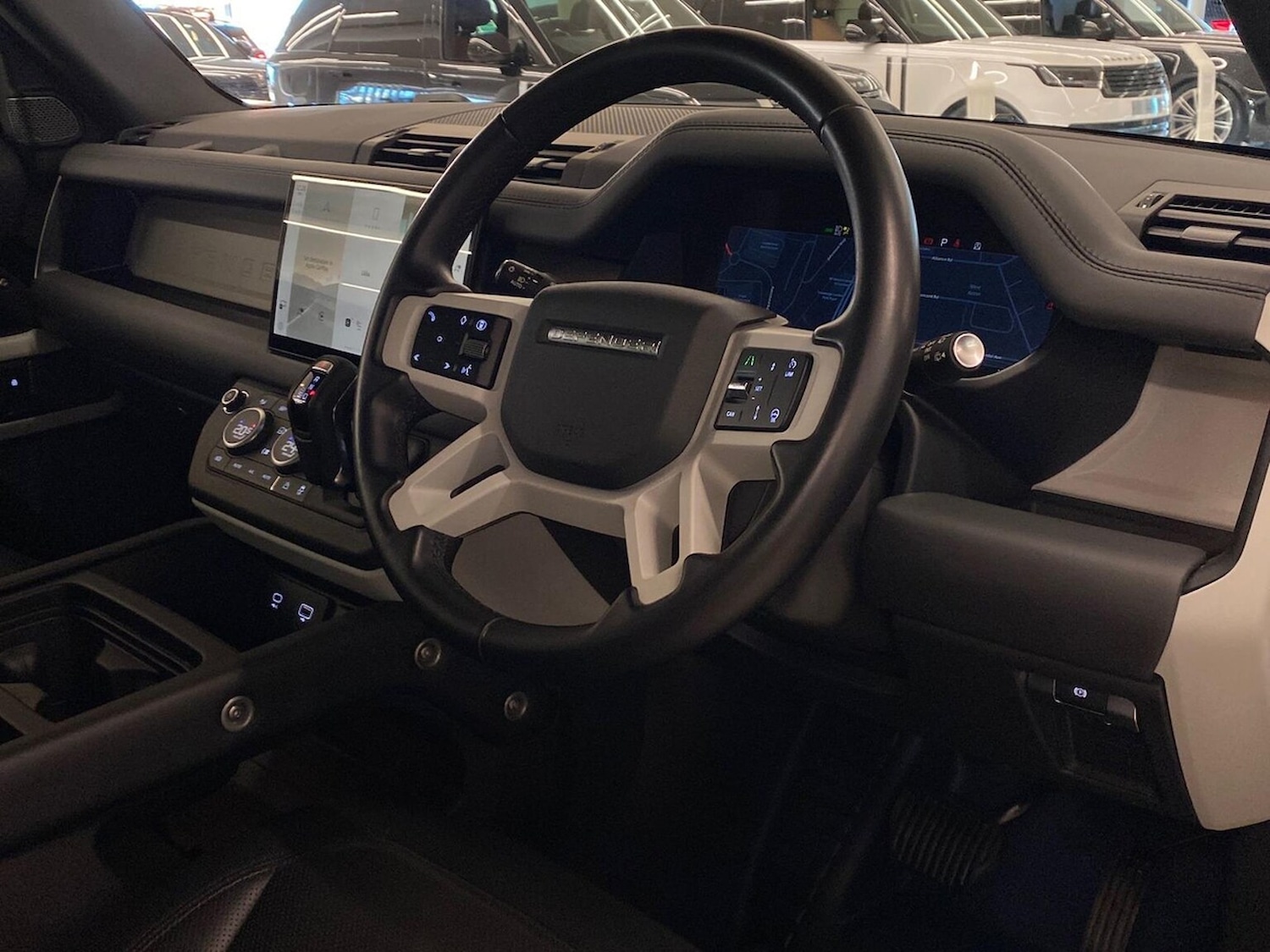 Used Land Rover Defender 2023 for sale - 76832033: Photo 34