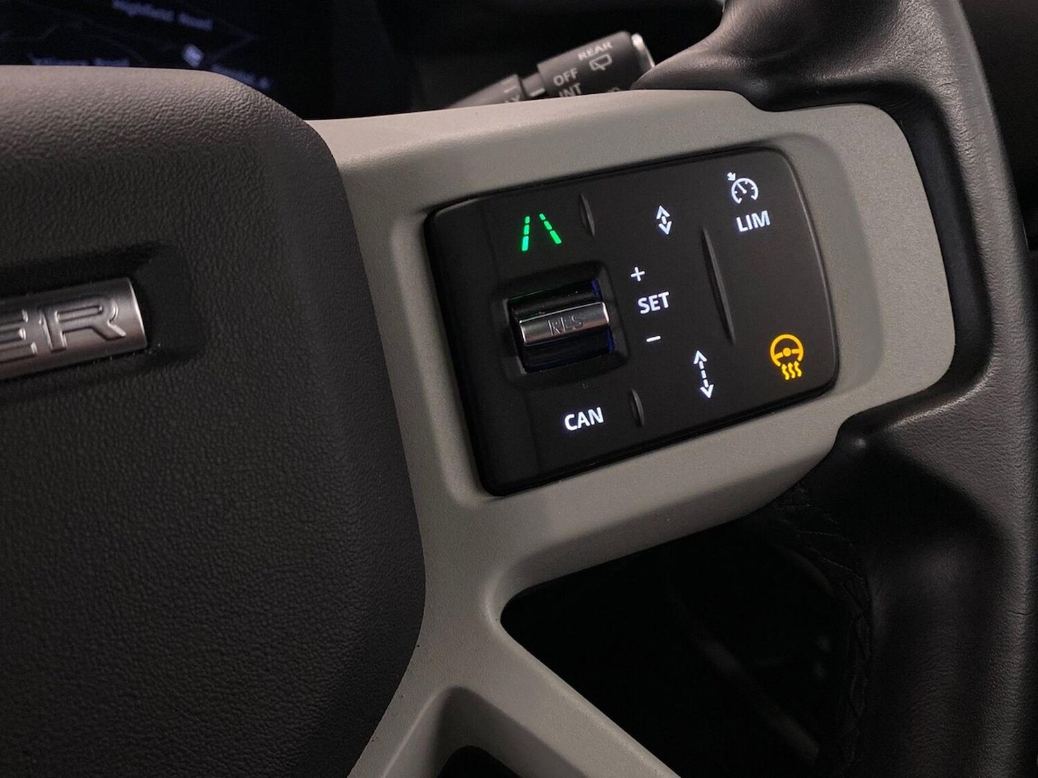 Used Land Rover Defender 2023 for sale - 76832033: Photo 39