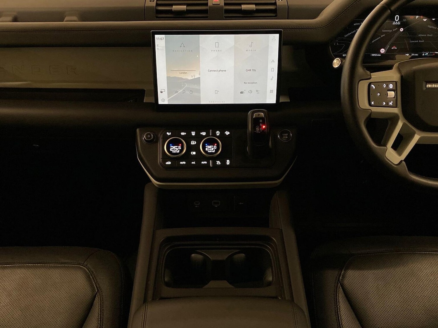 Used Land Rover Defender 2024 for sale - 76510774: Photo 14