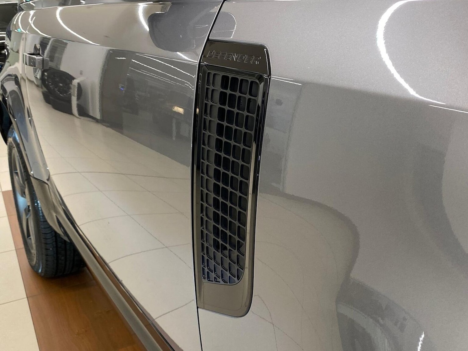 Used Land Rover Defender 2024 for sale - 76510774: Photo 30