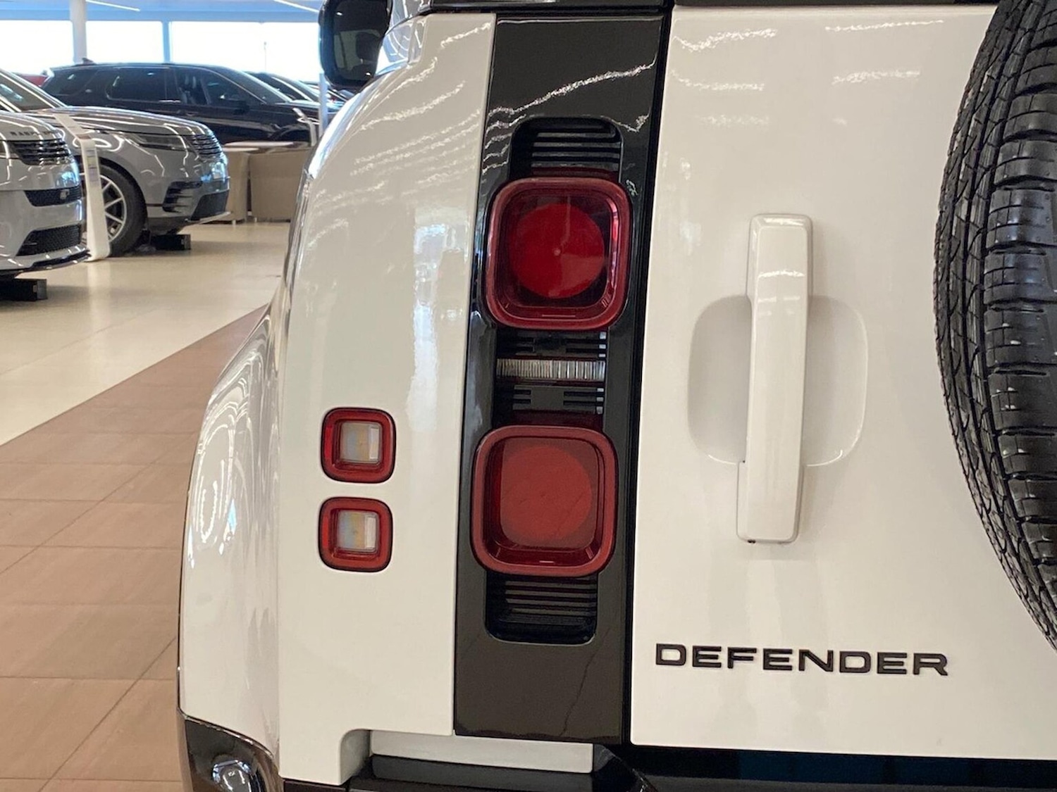 Used Land Rover Defender 2024 for sale - 78039333: Photo 26