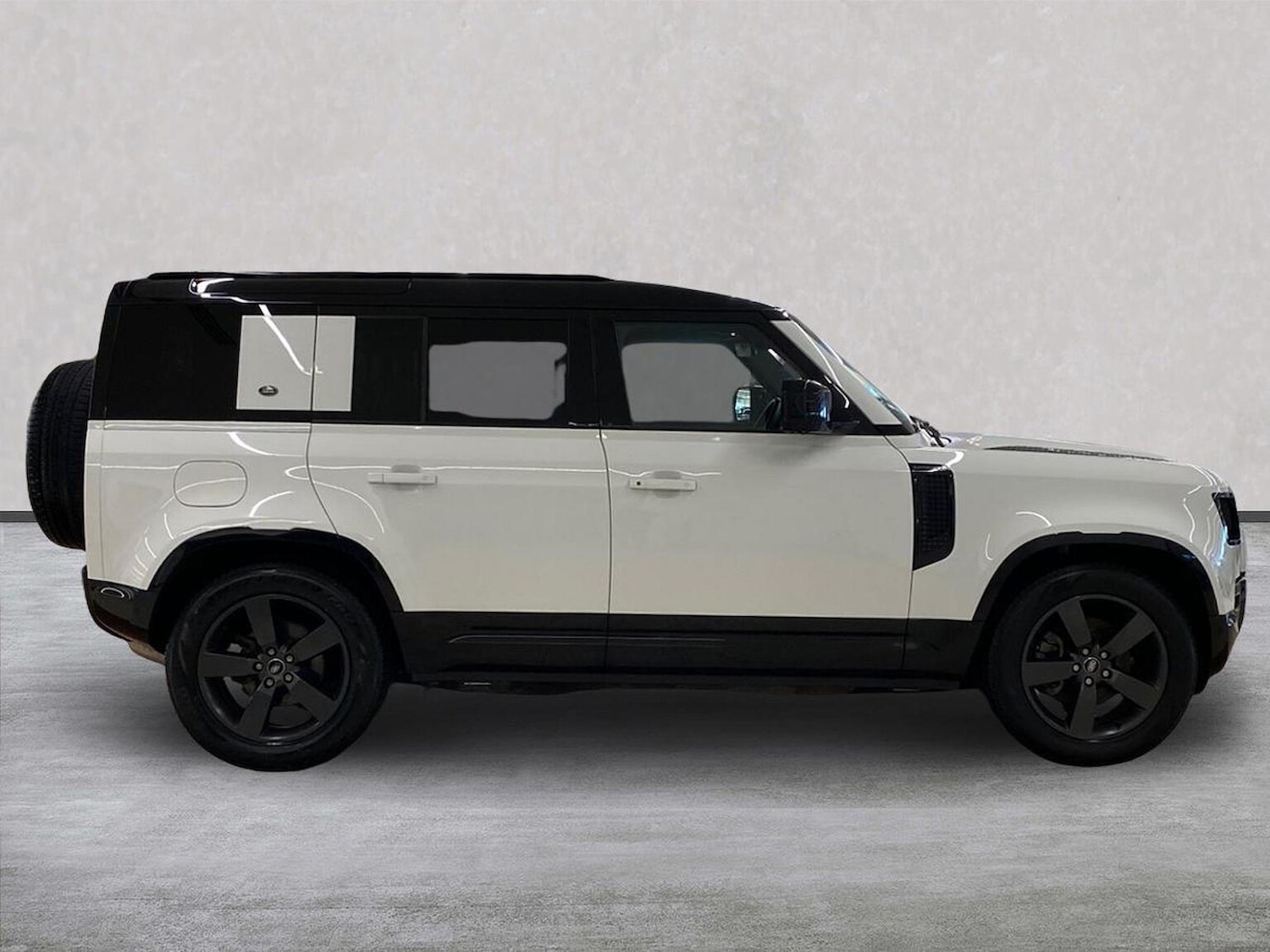 Used Land Rover Defender 2024 for sale - 78039333: Photo 5