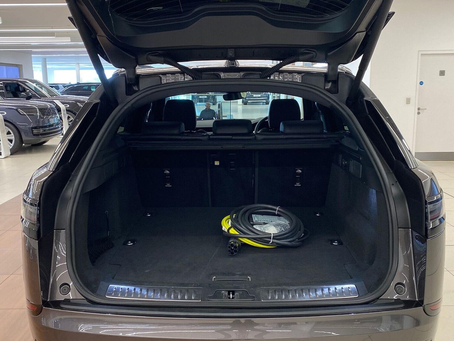 Used Land Rover Range Rover Velar 2023 for sale - 76149428: Photo 10