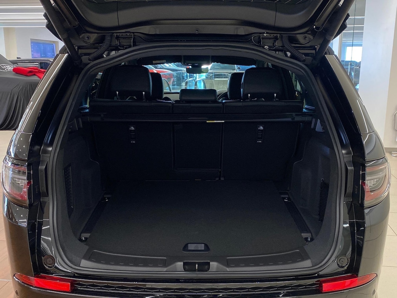 Used Land Rover Discovery Sport 2025 for sale - 76257838: Photo 10