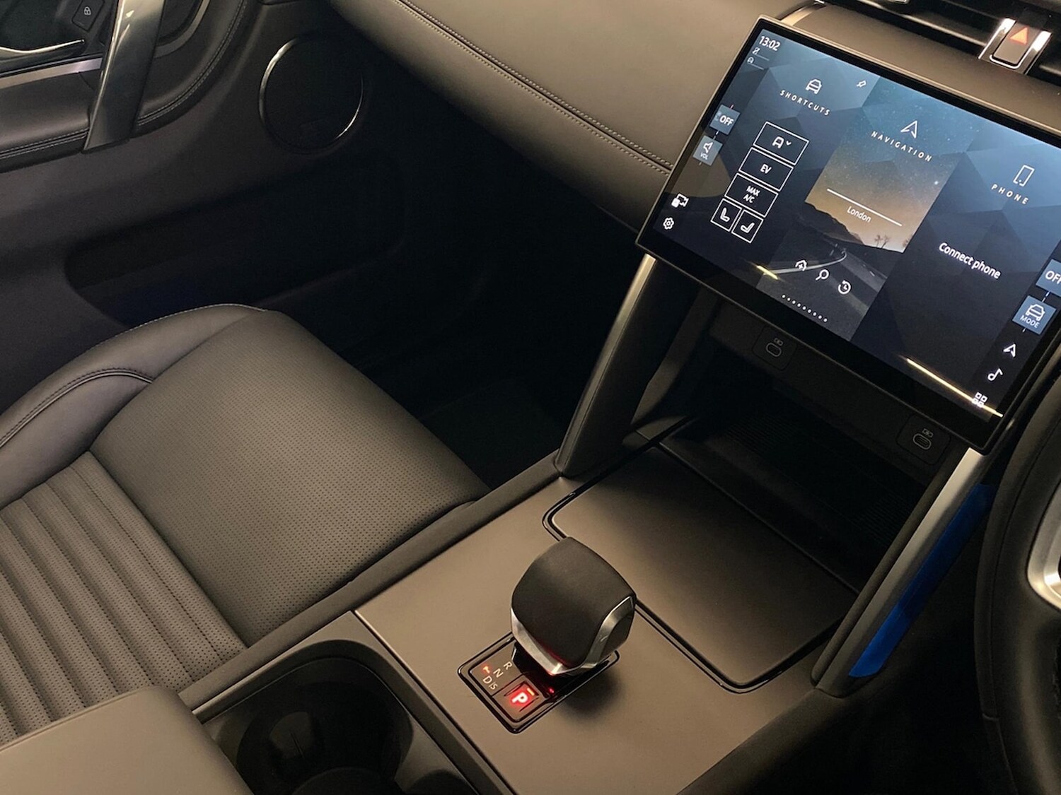 Used Land Rover Discovery Sport 2025 for sale - 76257838: Photo 13