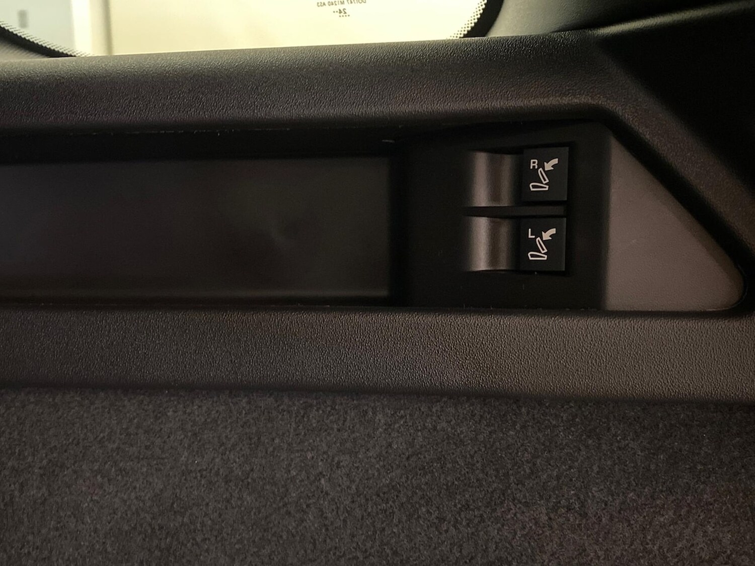 Used Land Rover Discovery Sport 2025 for sale - 76257838: Photo 27