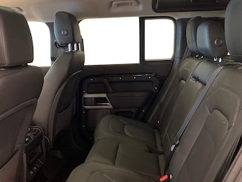 Used Land Rover Defender 2024 for sale - 75437492: Photo