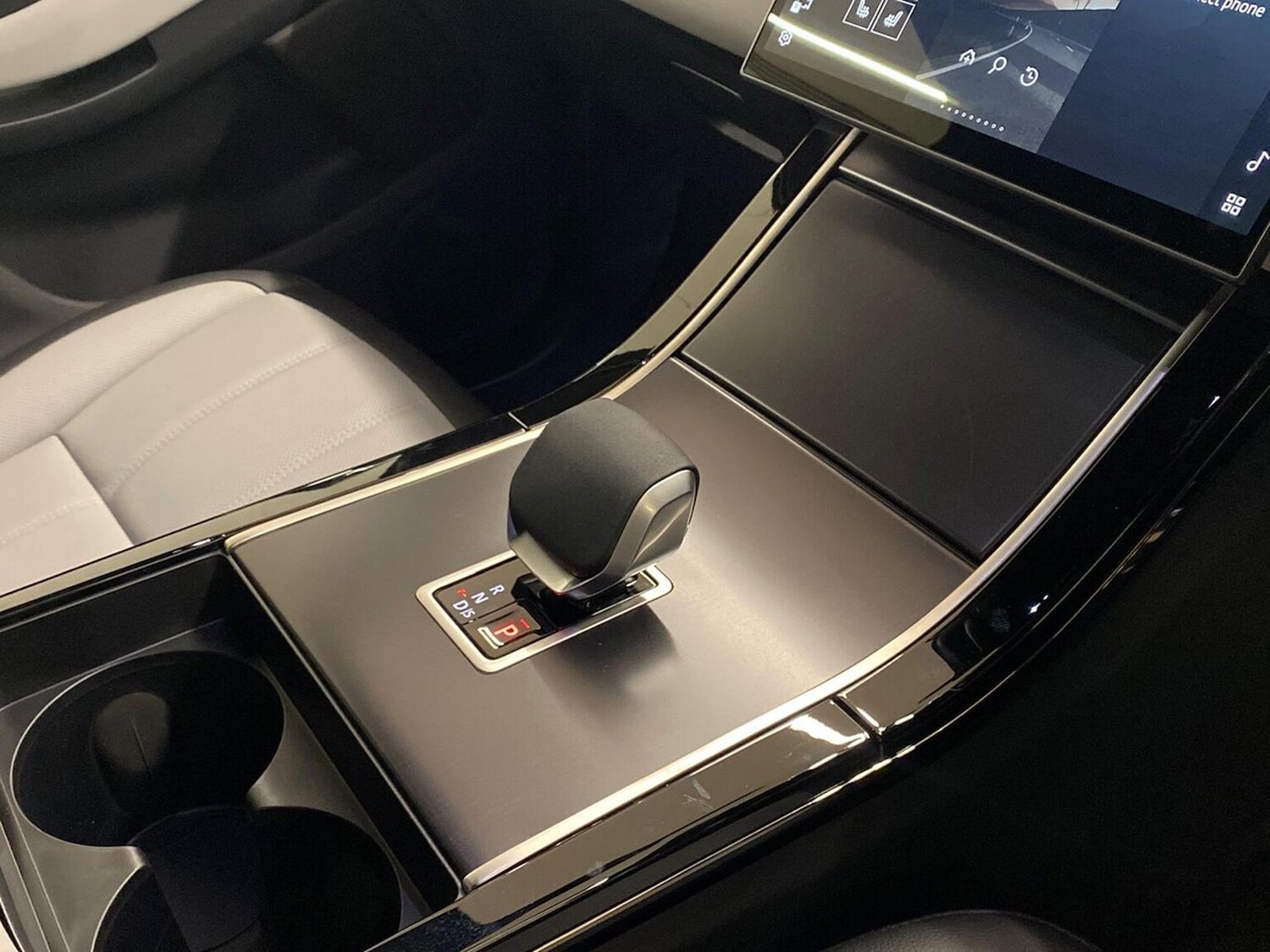 Used Land Rover Range Rover Evoque 2025 for sale - 77489536: Photo 13