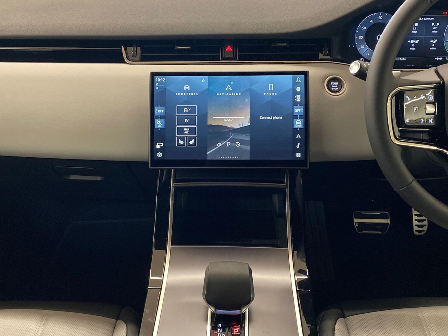 Used Land Rover Range Rover Evoque 2025 for sale - 77489536: Photo 14