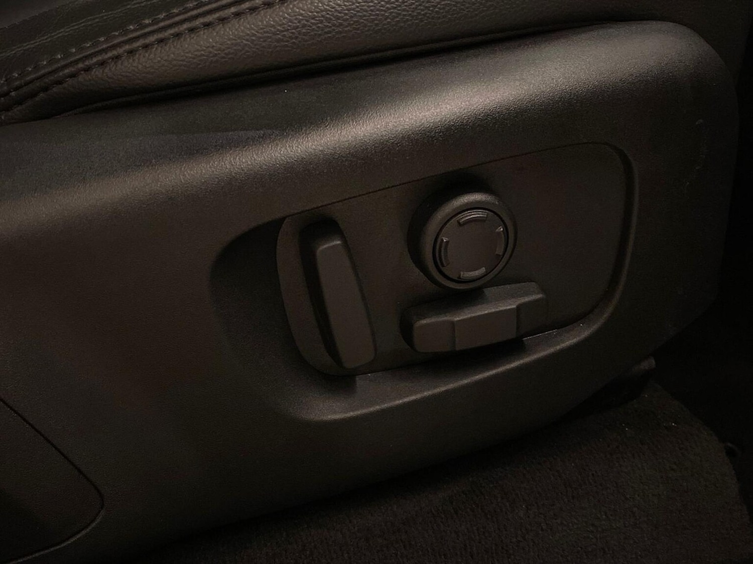 Used Land Rover Range Rover Velar 2023 for sale - 77089940: Photo 34