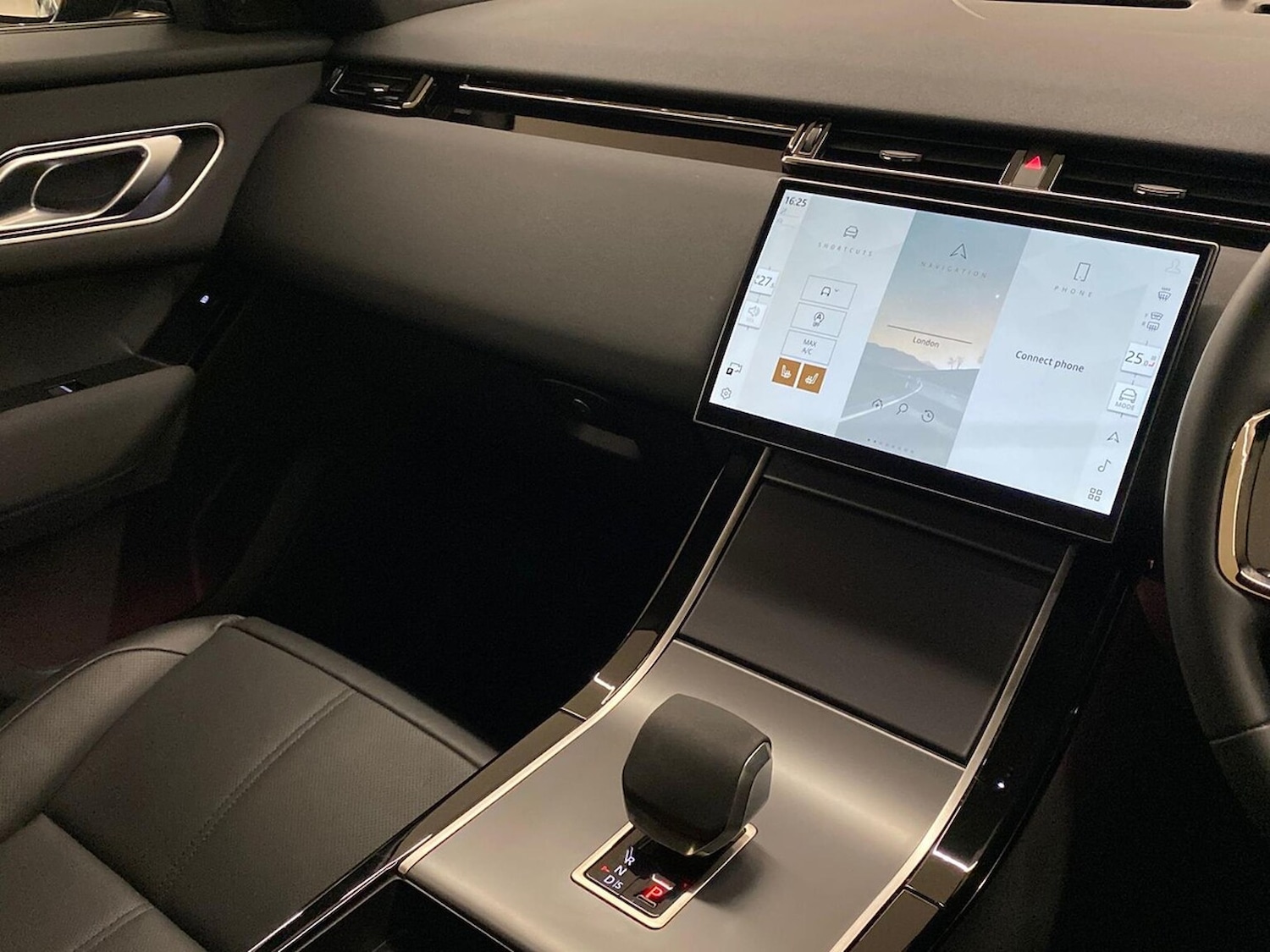 Used Land Rover Range Rover Velar 2023 for sale - 77089940: Photo 40