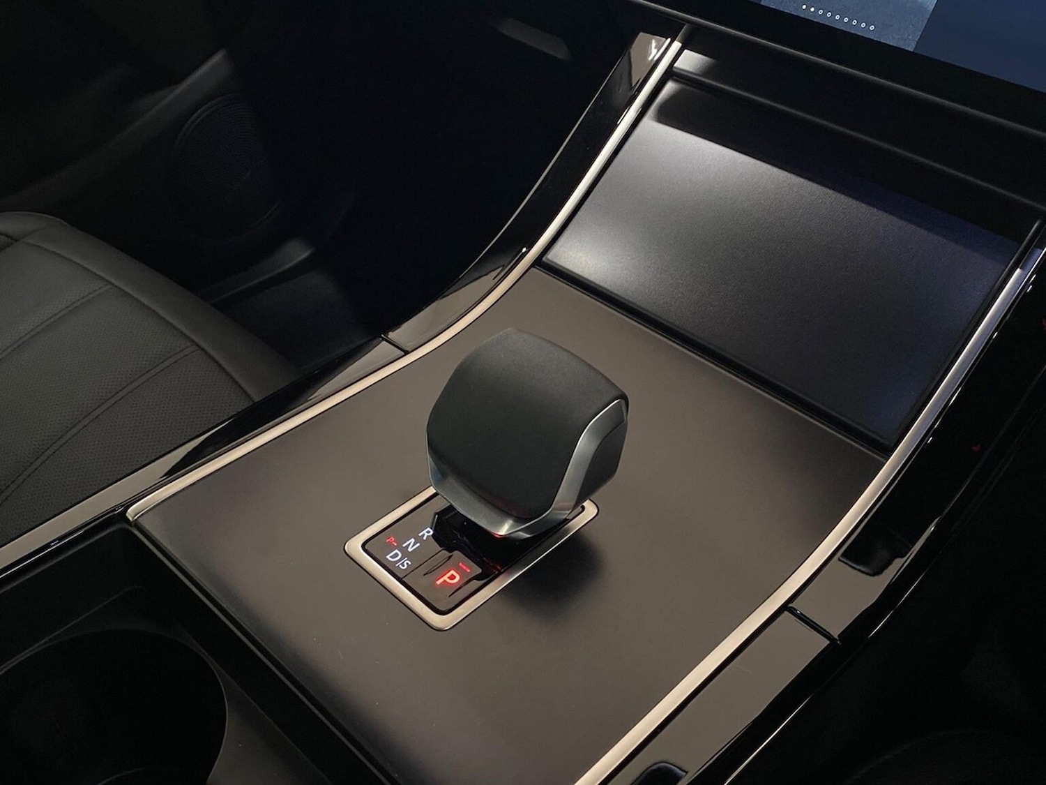 Used Land Rover Range Rover Evoque 2025 for sale - 77980014: Photo 13