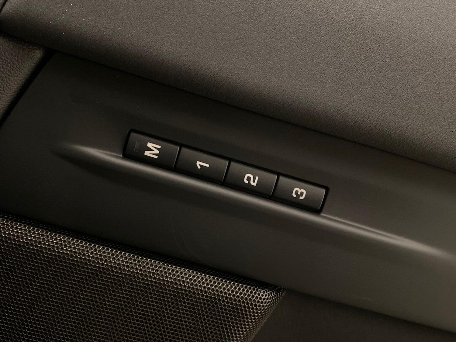 Used Land Rover Range Rover Evoque 2025 for sale - 77980014: Photo 25