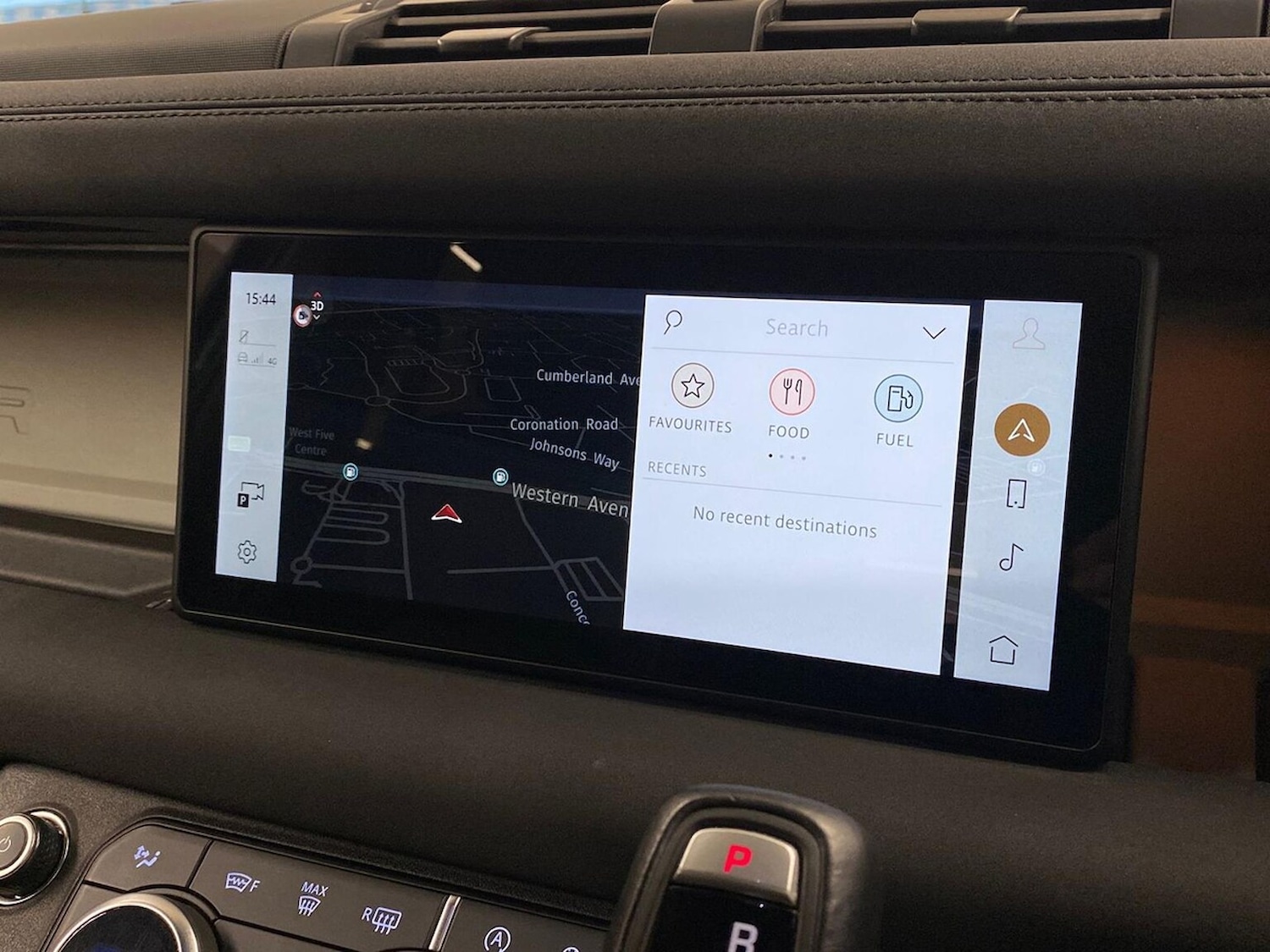 Used Land Rover Defender 2023 for sale - 76778308: Photo 11