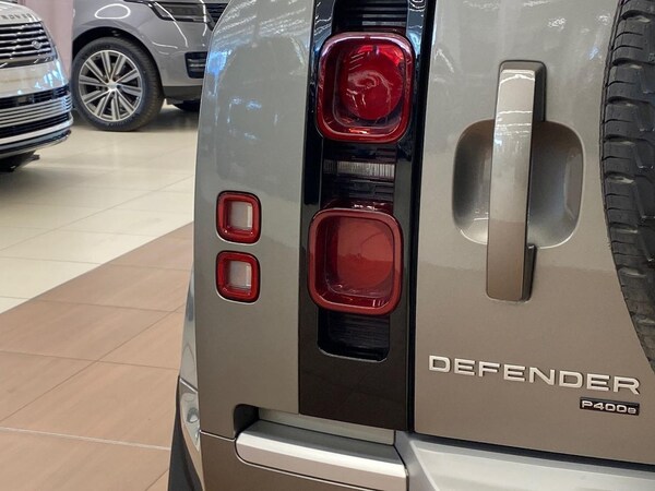 Used Land Rover Defender 2022 for sale - 76093602: Photo 19