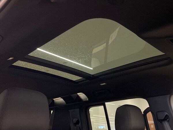 Used Land Rover Defender 2025 for sale - 76127290: Photo 21