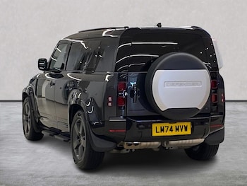 Used Land Rover Defender 2025 for sale - 76127290: Photo 2