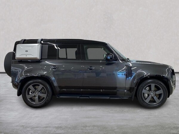 Used Land Rover Defender 2025 for sale - 76127290: Photo 5