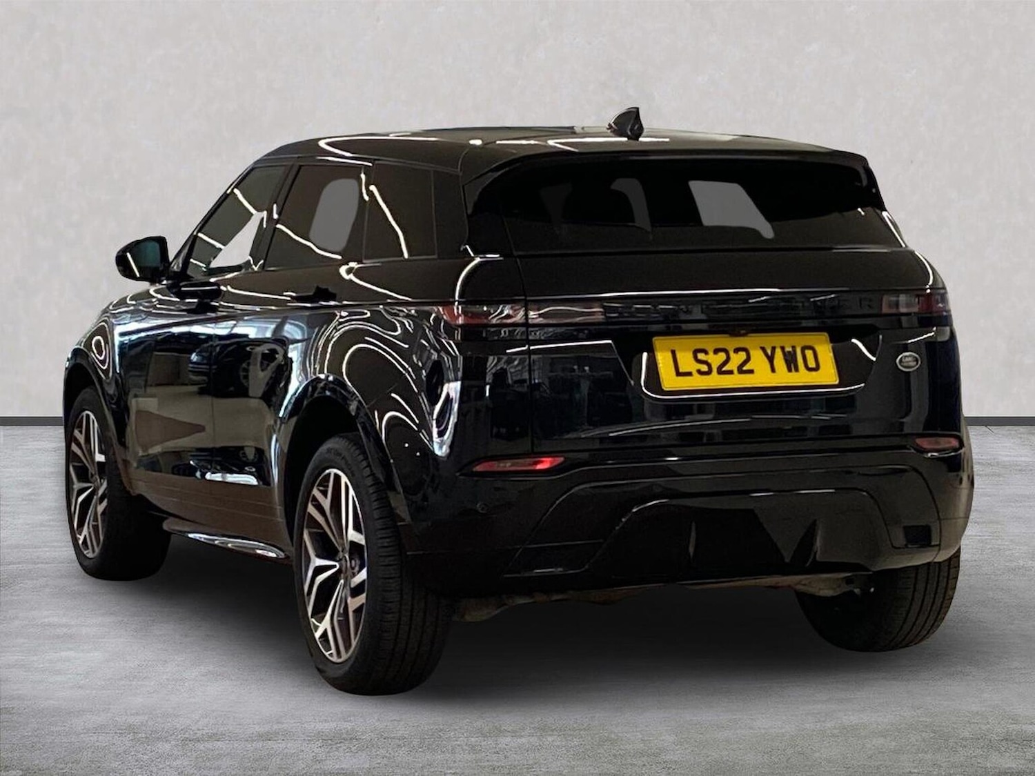 Used Land Rover Range Rover Evoque 2022 for sale - 76963570: Photo 2