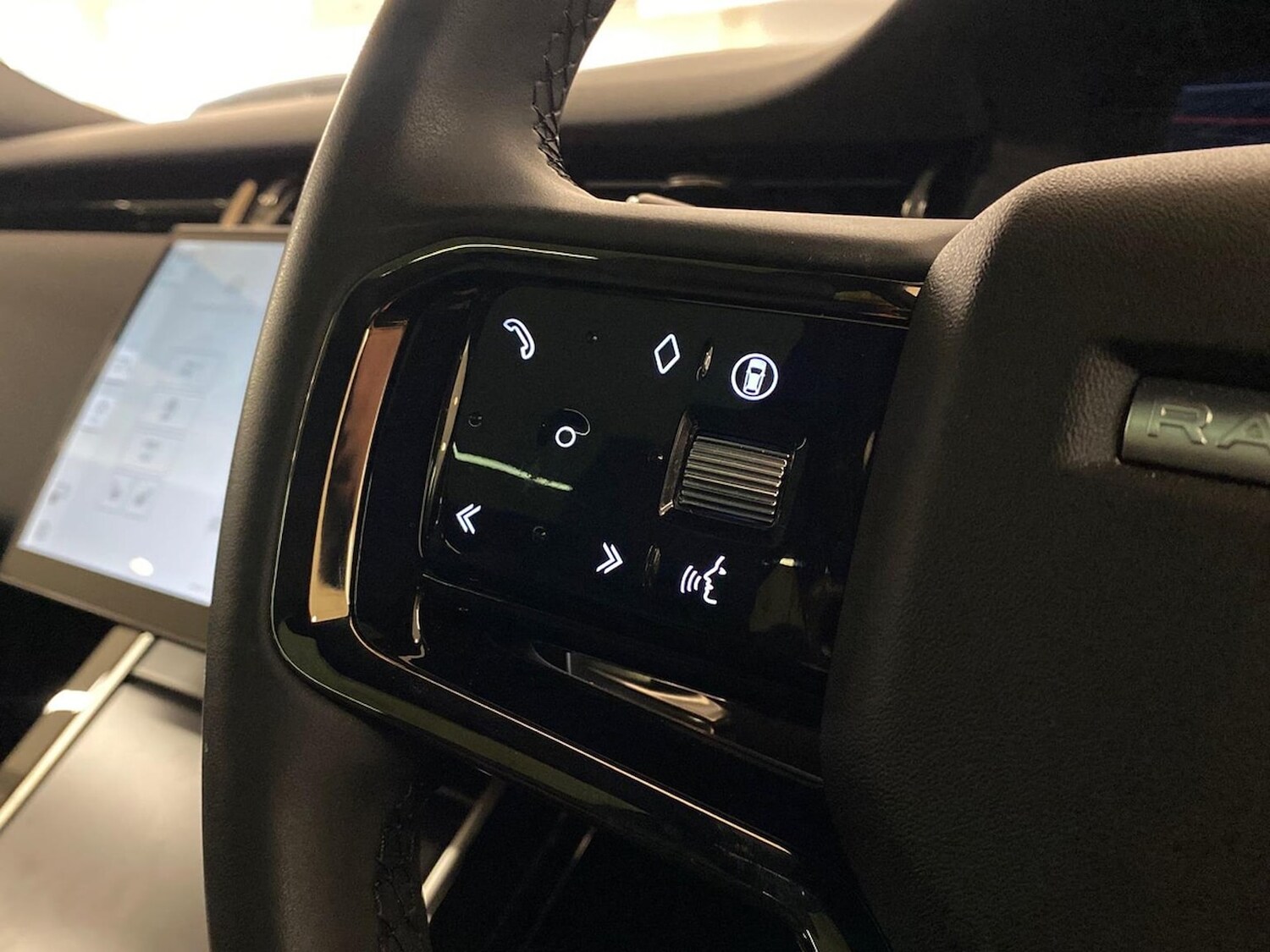 Used Land Rover Range Rover Evoque 2025 for sale - 77489587: Photo 42