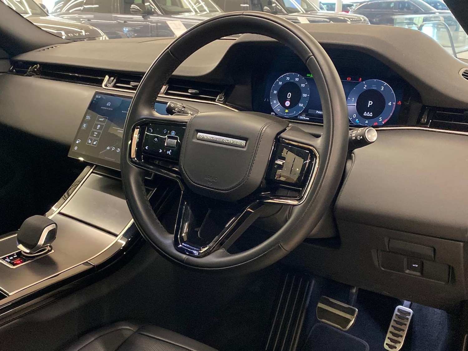 Used Land Rover Range Rover Evoque 2025 for sale - 76893310: Photo 31