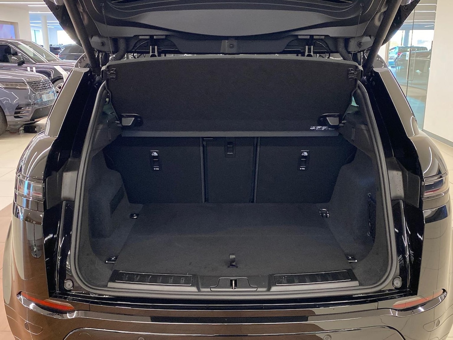 Used Land Rover Range Rover Evoque 2025 for sale - 76605540: Photo 10