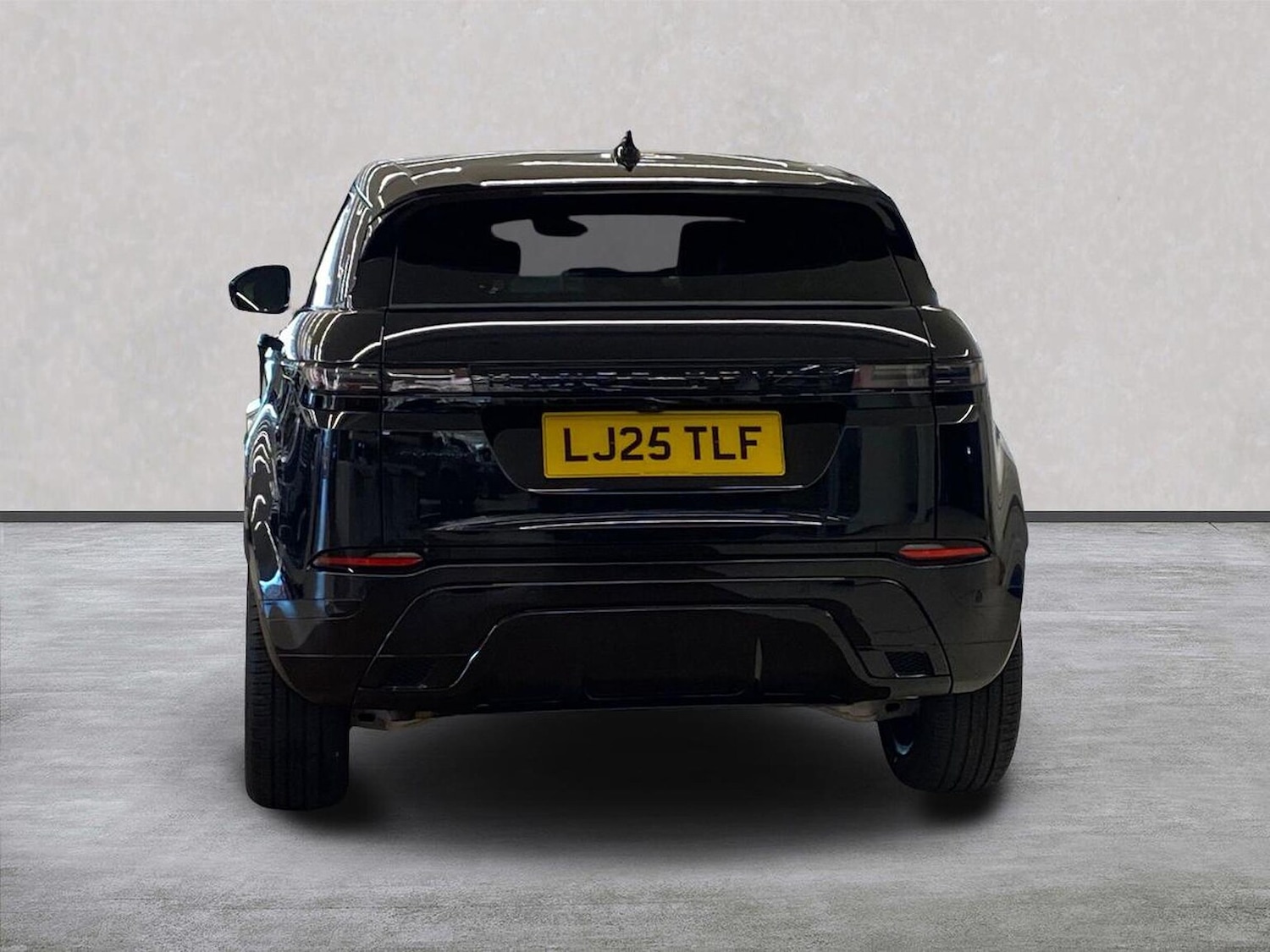 Used Land Rover Range Rover Evoque 2025 for sale - 76605540: Photo 6