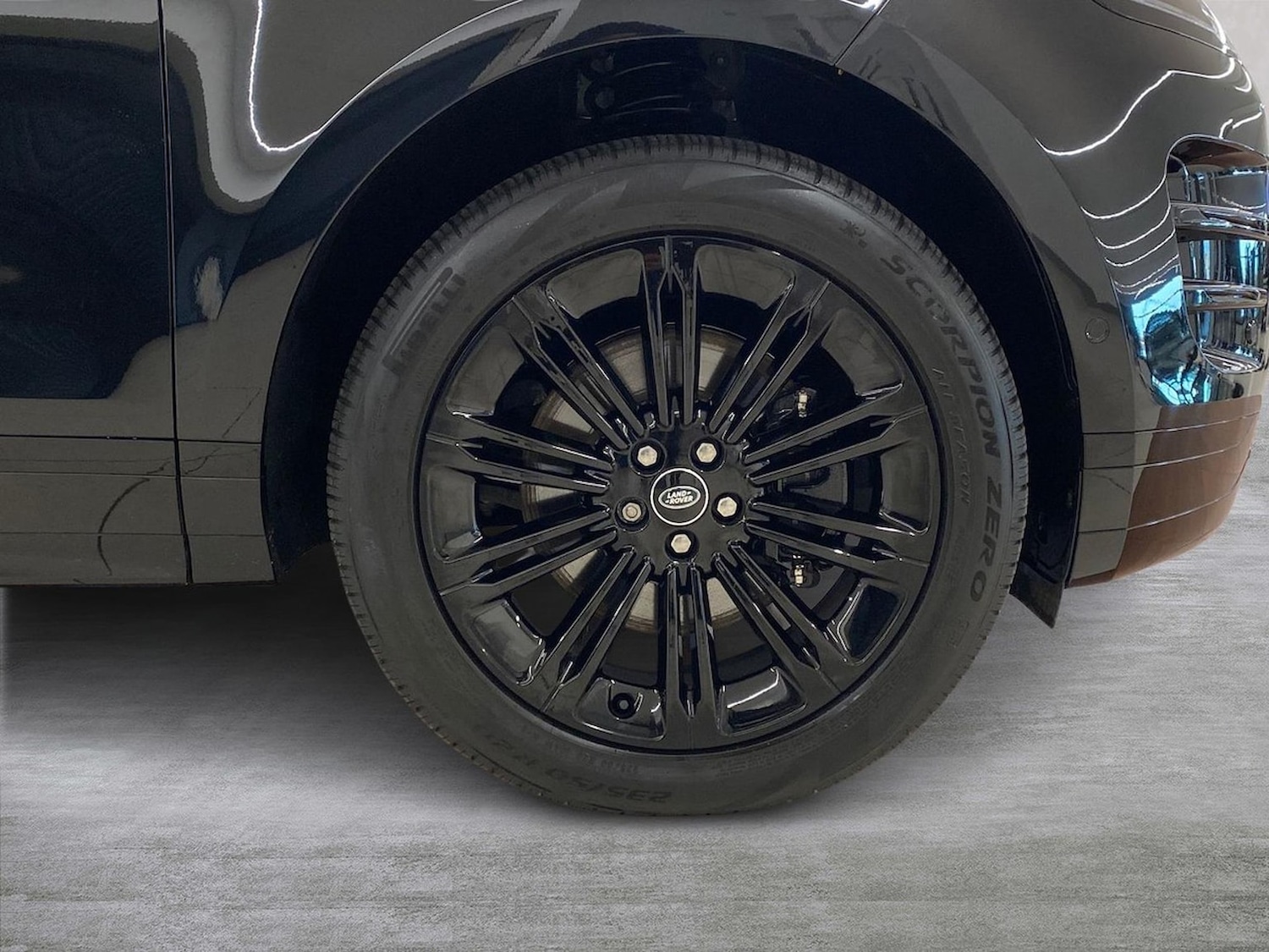 Used Land Rover Range Rover Evoque 2025 for sale - 76605540: Photo 8
