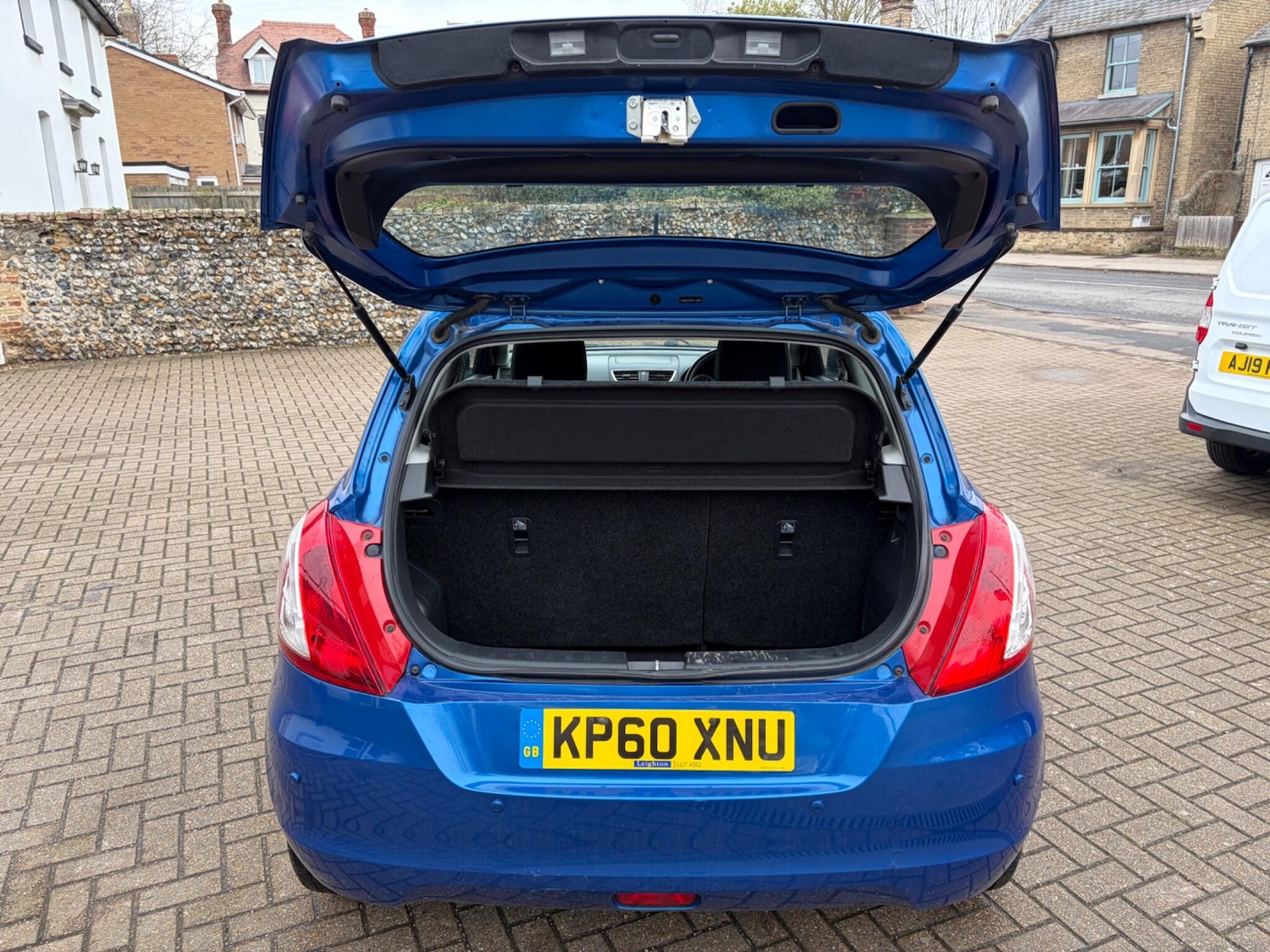 Used Suzuki Swift 2010 for sale - 77647492: Photo 25