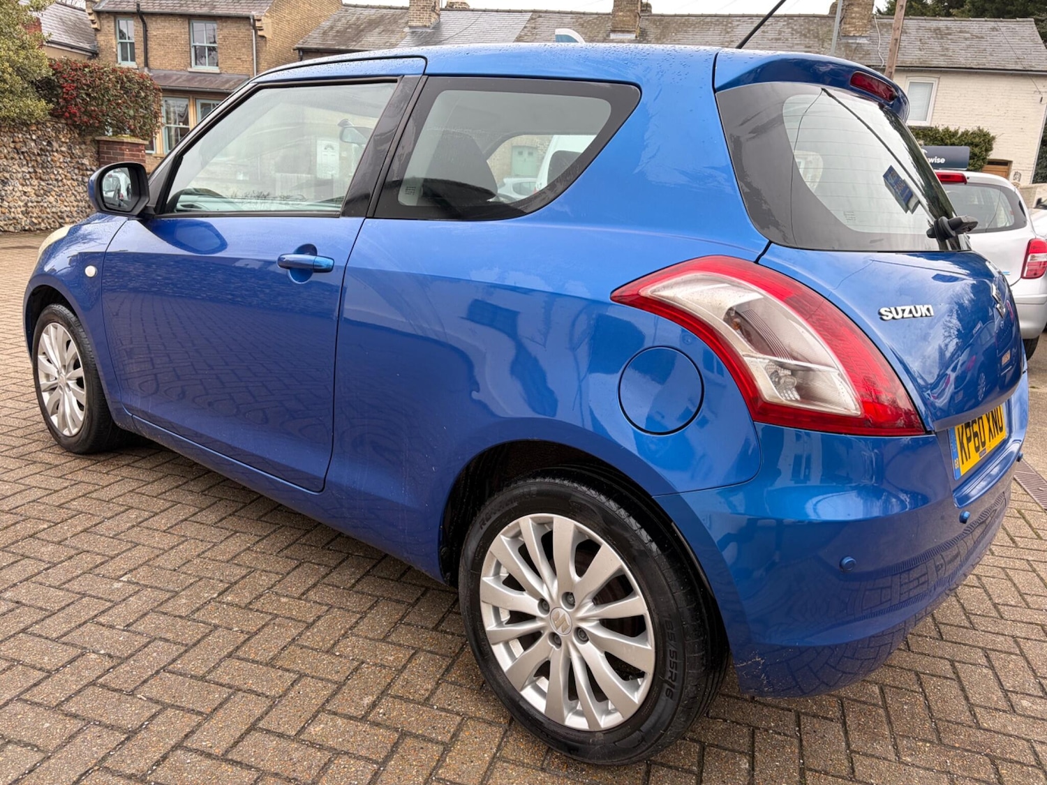 Used Suzuki Swift 2010 for sale - 77647492: Photo 4